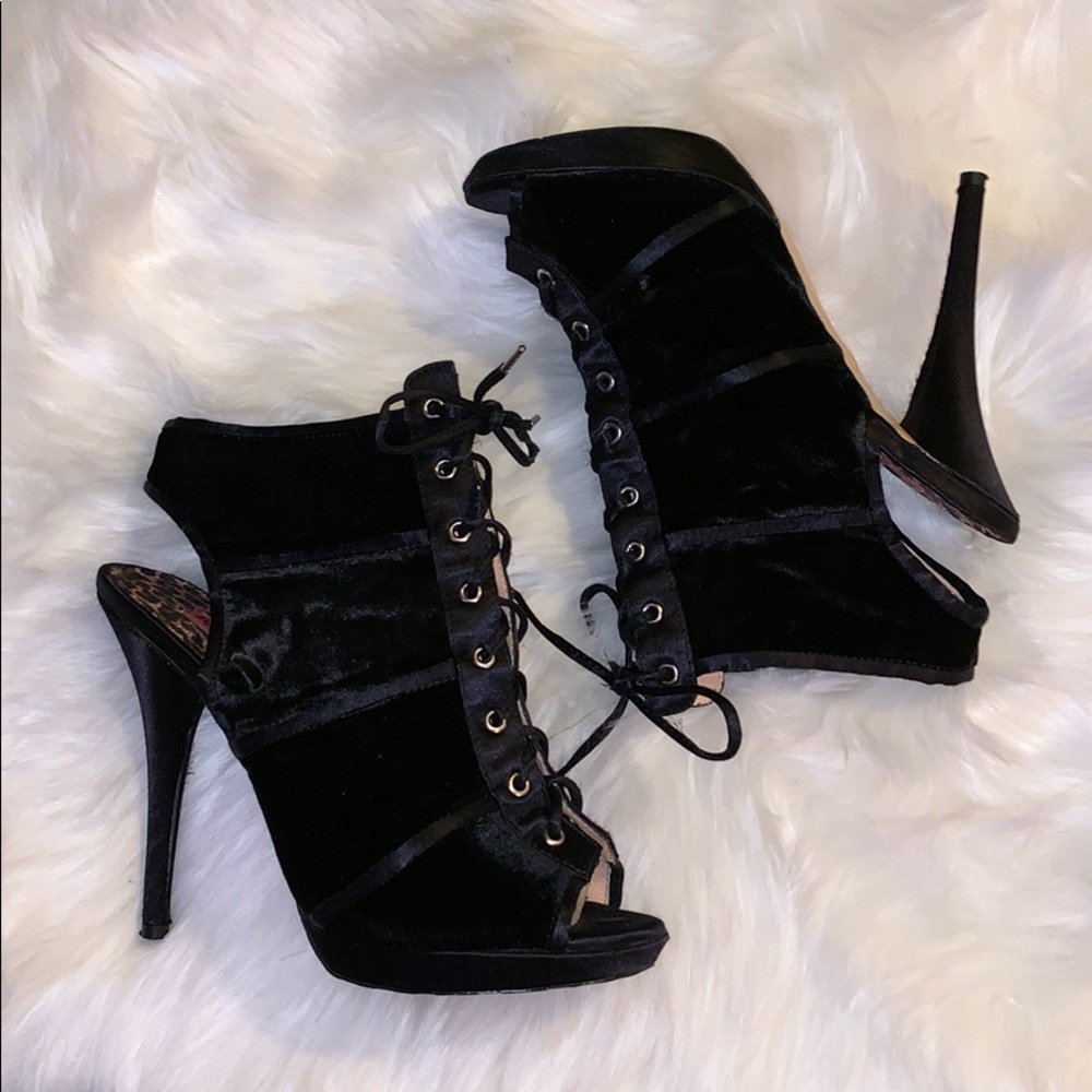 Betsy’s Johnson | heels